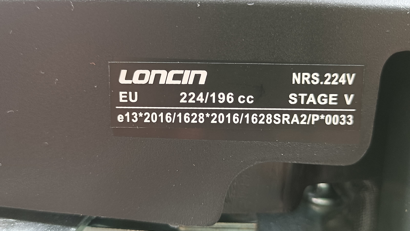 benzininis variklis 6